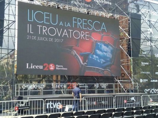 P6 옥외 풀 컬러 LED 디스플레이 192x192mm 캐비닛 8000cd 밝기