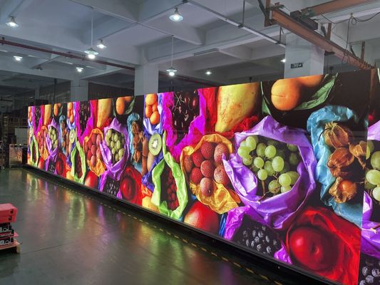 가벼운 실내 풀 컬러 LED 디스플레이 1000CD/M2 밝기 넓은 관점