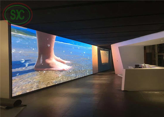 편리하고 비용 절감 가능한 실내 풀 컬러 LED 디스플레이, 높은 밝기와 간단한 구조