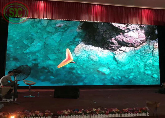 고화질 풀 컬러 SMD P3.91 광고 LED 비디오 디스플레이 250*250mm 모듈 크기