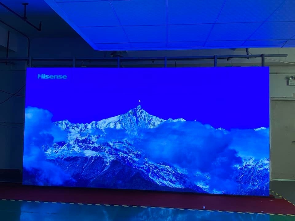 고해상도 P2.5 LED 비디오 월 패널 1300 알 실내 임대 LED 화면