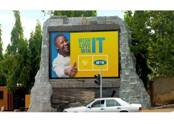 옥외 광고 rgb LED 디스플레이 풀 컬러, 고해상도는 텔레비전 화면 P16을 이끌었습니다