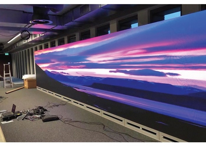 높은 밝기 SMD LED 렌터 스크린과 철 캐비닛, 40,000 점 / 평방 미터