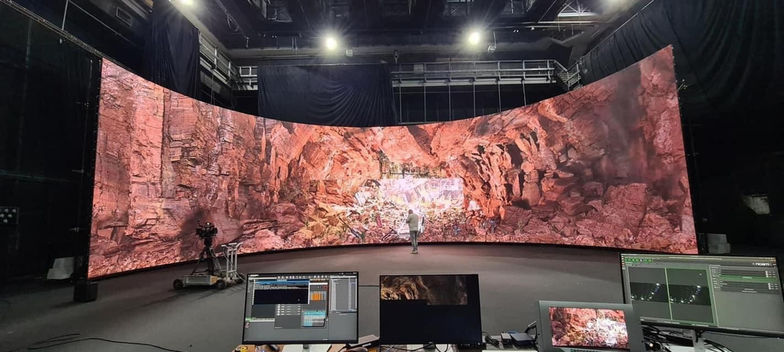 배경 큰 곡선 교회 무대 LED P3 P4 실내 콘서트 실내 풀 컬러 LED 디스플레이
