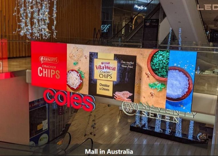 SMD3535 다이?? 스 박스 / 임대 LED 디스플레이 P3.91 야외 고 밝기 방수 500 * 1000mm 큰 화면