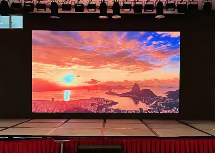 높은 밝기 임대 LED 디스플레이 HD 야외 P8 15625 포인트 / 평방 미터 픽셀 밀도