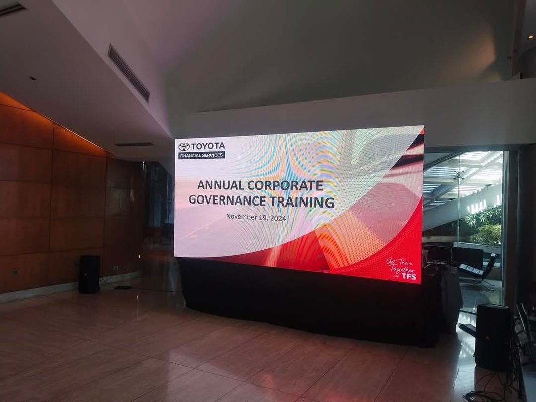 다이 캐스팅 알루미늄 캐비닛 방수 COB P0.9 경기장 LED 디스플레이 초고화질 40*20 해상도