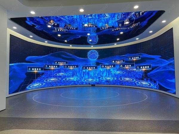 실내 풀 컬러 LED 디스플레이 스크린 최대 전력 소비 680W/sqm 및 평균 전력 소비 300W/sqm