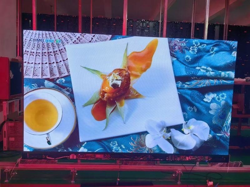 CE/ROHS/FCC 인증 정밀 피치 LED 디스플레이, SMD2121 램프 및 다이캐스트 알루미늄 캐비닛 재질