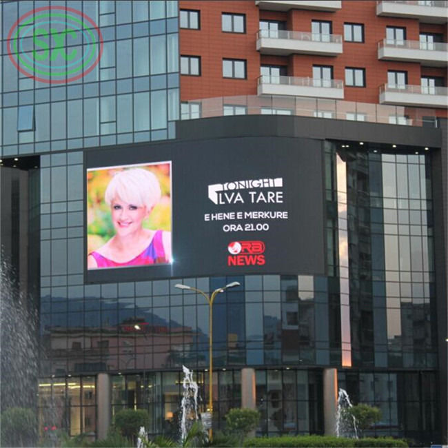 500*500MM 캐비닛 크기 외관 풀 컬러 LED 디스플레이 RGB 3in1 픽셀 구성과 100 수명