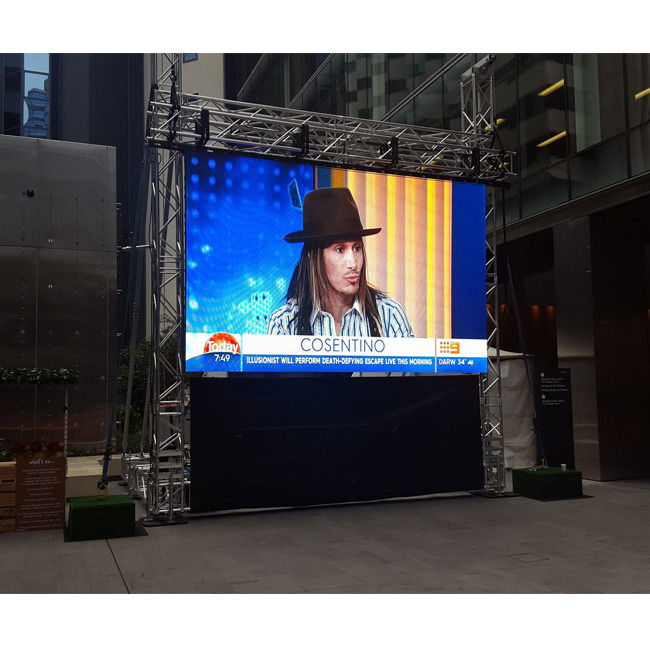 3-50m의 거리를 표시 2.604mm 픽셀 피치와 500 * 500mm 캐비닛 차원을 가진 임대 LED 디스플레이를 선택