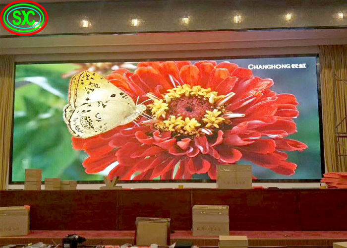 컨퍼런스 고해상도 실내 LED 비디오 디스플레이 HD P2.5 1R1G1B 실내 풀 컬러 LED 디스플레이