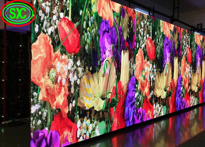 가벼운 실내 풀 컬러 LED 디스플레이 1000CD/M2 밝기 넓은 관점