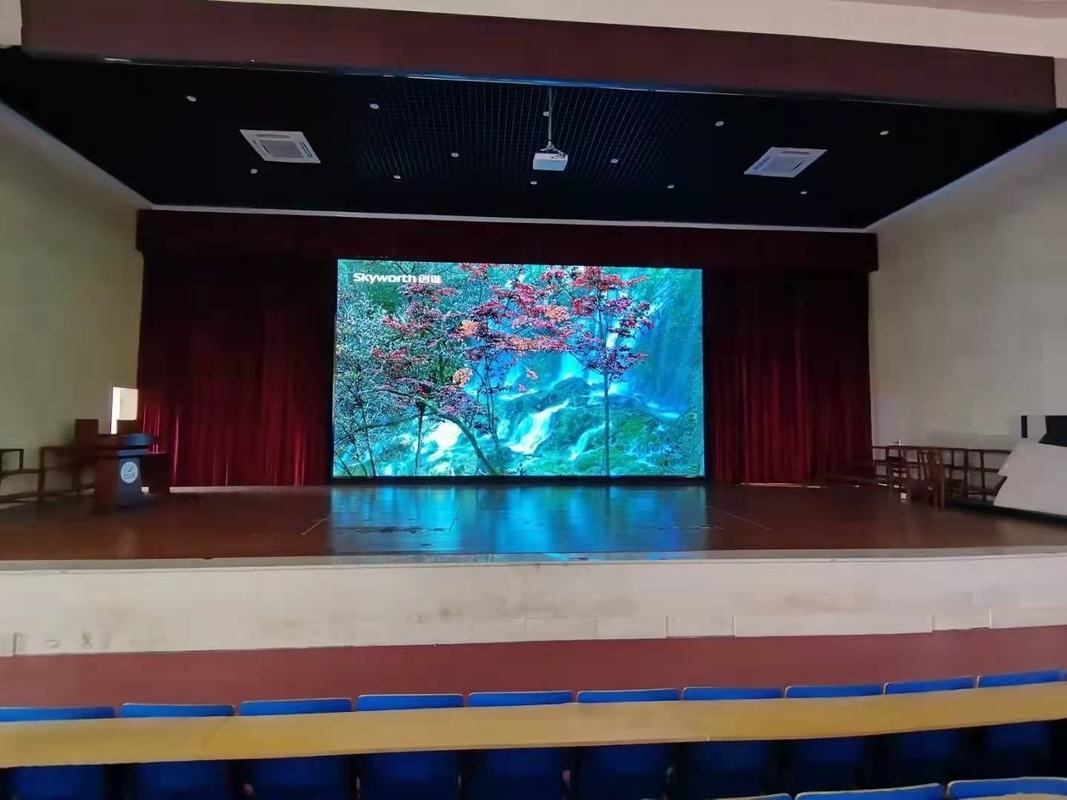 벽에 장착된 설치와 간편한 유지보수를 위한 전면 전면 서비스 실내 전색 LED 디스플레이