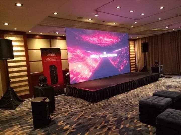 HD 교회는 방 쇼핑 ｍÅ를 만나기 위한 벽 P1.8 P2 P2.5 LED 디스플레이 2k 4k led tv 비디오 월 실내 주도하는 스크린 패널을 이끌었습니다