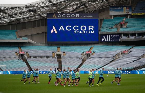 야외 고정 설치 SMD LED 디스플레이 P10  960x960mm  광고 LED 화면 LED wall/ LED 디스플레이 큰 화면