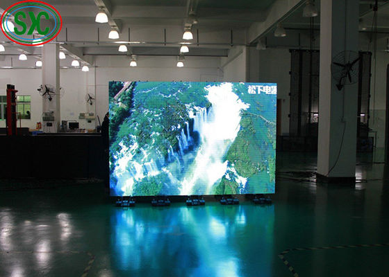좋은 가격 P6 쇼핑몰/공항용 실내 전색 LED 다이 캐스트 알루미늄 스크린, 384mmx192mm 온라인으로