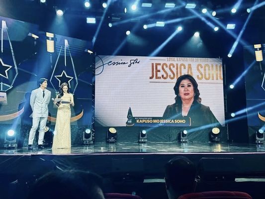 111111 점 밀도 표면 마운트 다이오드 비디오 벽 192*192mm 모듈 크기 최적 성능