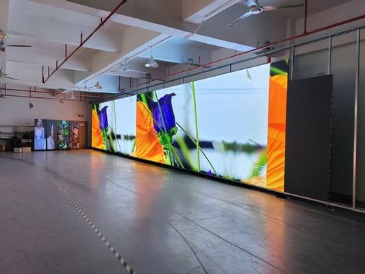 RGB 3in1 픽셀 구성 SMD2121 캡슐화 된 외부 풀 컬러 LED 벽