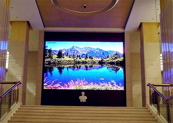 좋은 가격 P3.91mm 실내 풀 컬러 LED 디스플레이 250x250mm 모듈 1000cd/m2 밝기 온라인으로