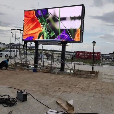 좋은 가격 960x960mm 캐비닛 및 3840hz 재생율을 가진 옥외 LED 스크린 P4 벽 산 광고 게시판 온라인으로