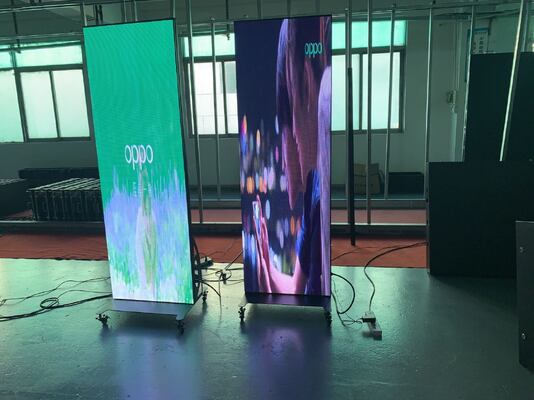 좋은 가격 680x2000mm 화면 크기 광고 LED 디스플레이 다양한 환경에서 생동감 넘치는 색상과 높은 가시성을 제공합니다 온라인으로