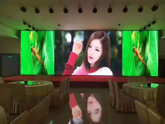 좋은 가격 실내 HD LED 디스플레이 640 * 640mm 다이 캐스팅 알루미늄 캐비닛 및 3840hz 갱신 속도 온라인으로