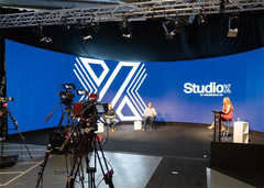 탄력적 주도하는 스크린